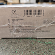 Load image into Gallery viewer, Astoria  - Rata 540 -  Laminate 7.98m2
